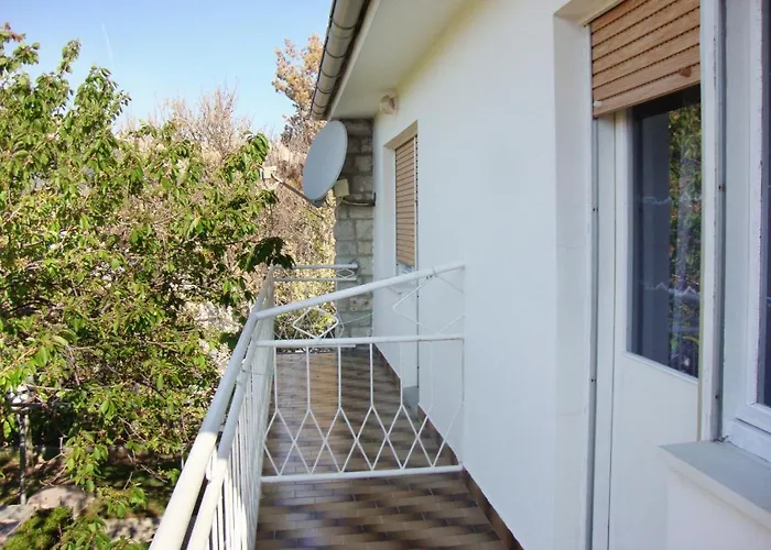 With A Parking Space Baska, Krk - 5407 Apartment Baška