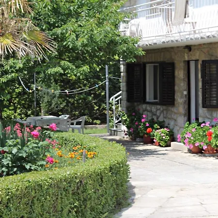 With A Parking Space Baska, Krk - 5407 באסקה